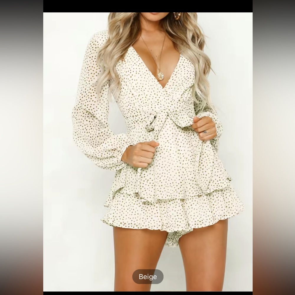 Women's NWOT Polka-dot V-neck Romper, White, Size S